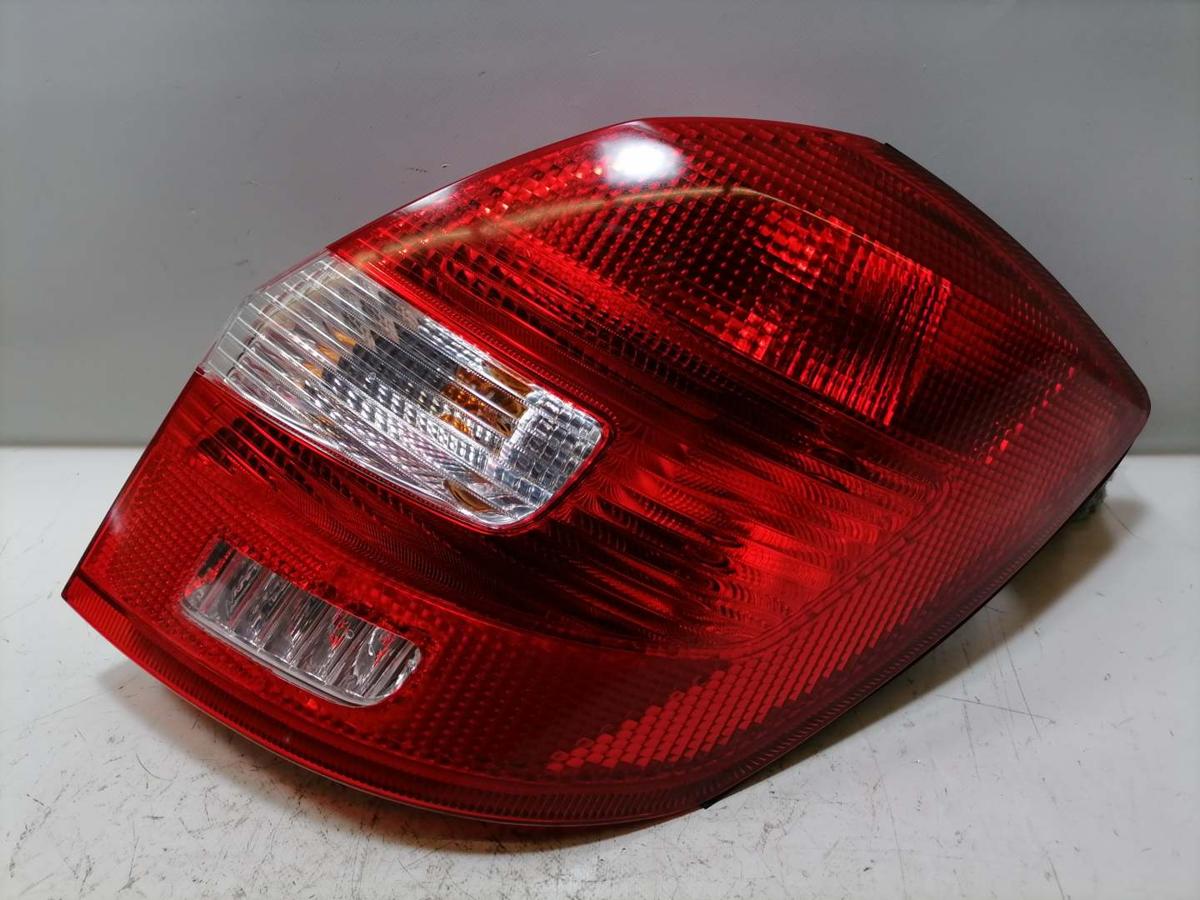 Skoda Fabia 2 5J original R&uuml;cklicht R&uuml;ckleuchte Schlussleuchte rechts Bj.2009